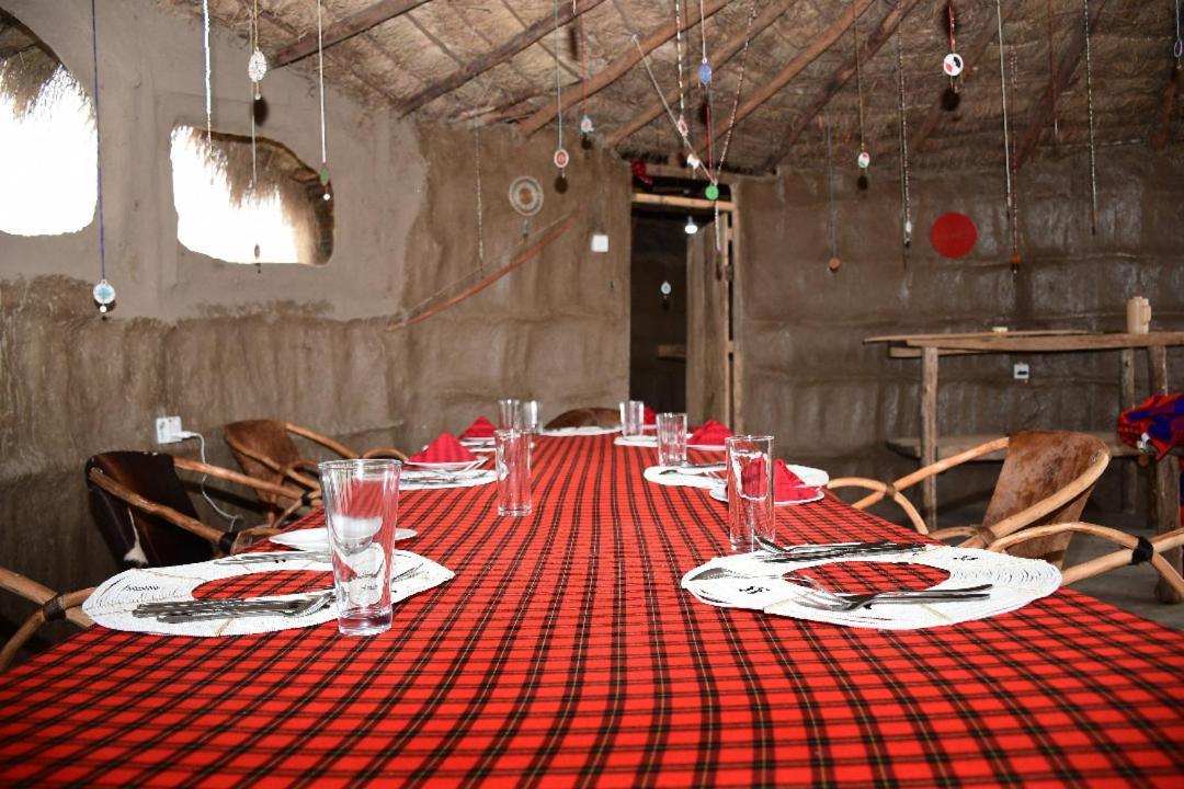Osiligilai Maasai Lodge Sanya Juu Exterior photo